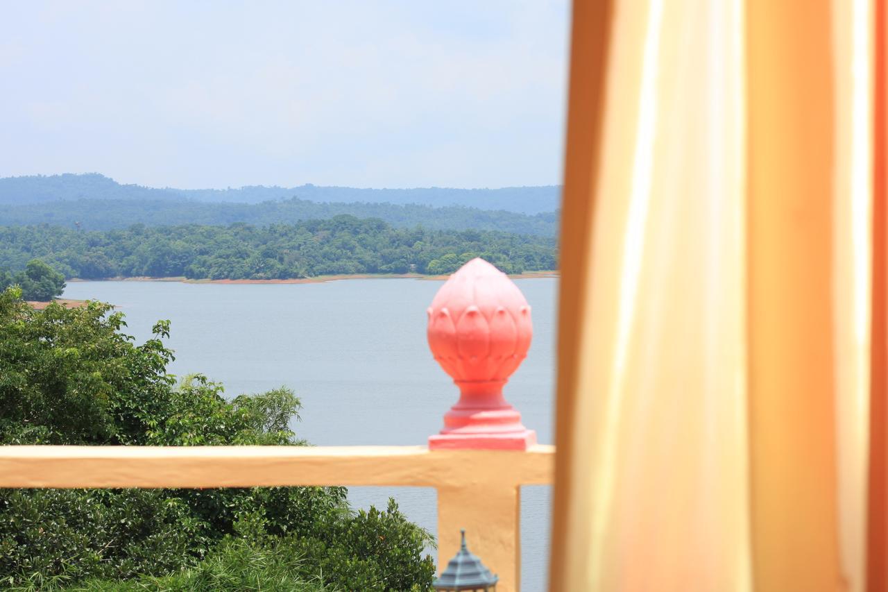 Porta Verde Resort Villas Caliraya Dolores  Eksteriør billede