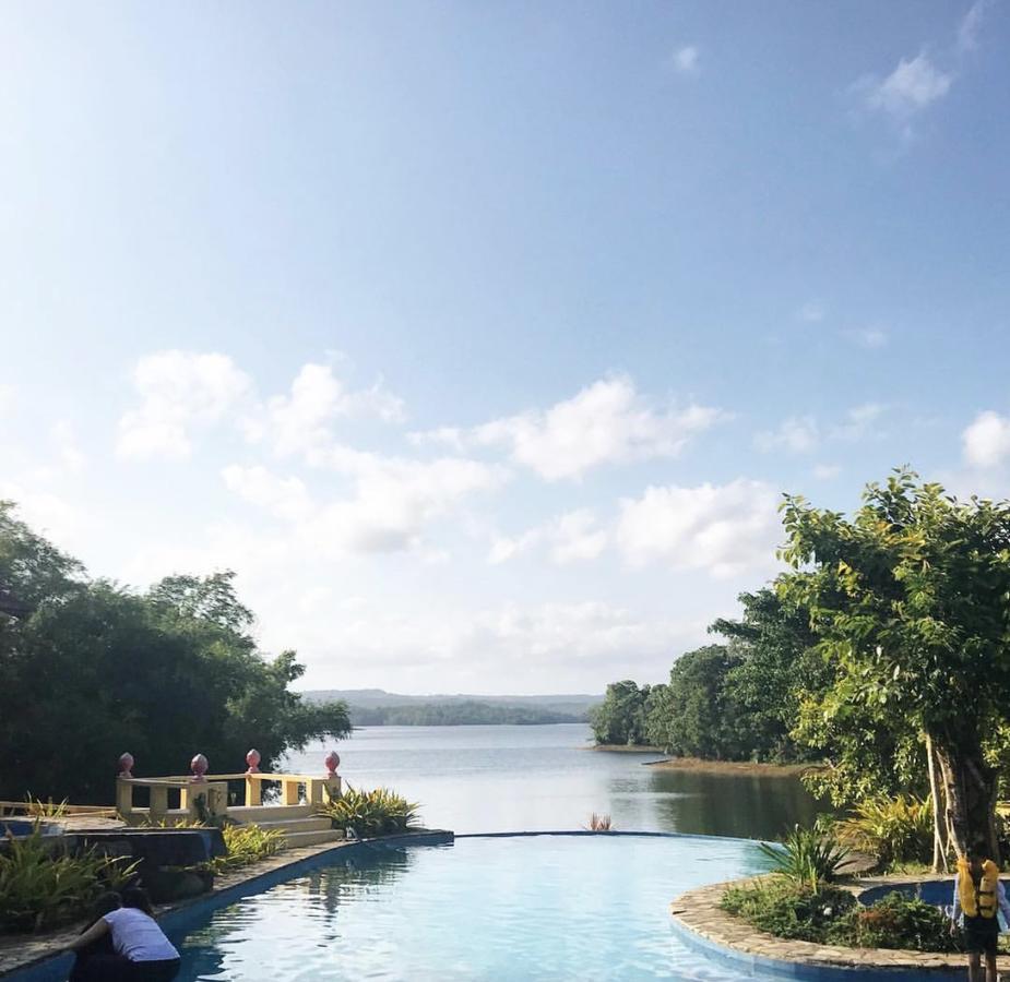 Porta Verde Resort Villas Caliraya Dolores  Eksteriør billede